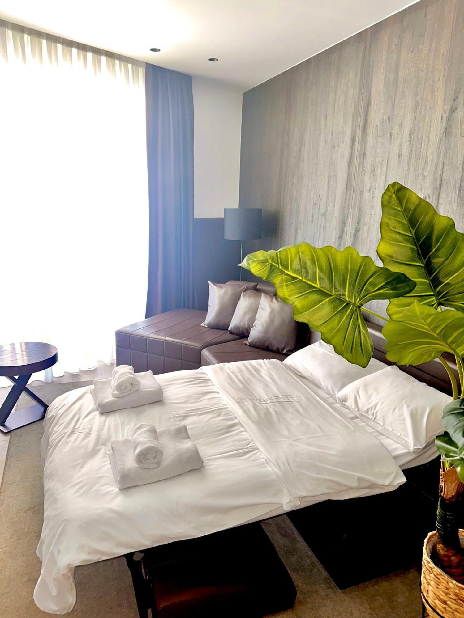 Green Stone Apartments Hotel Rafajlovići Kültér fotó